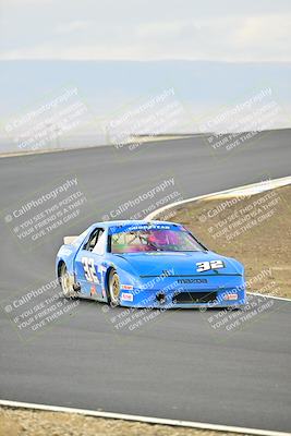 media/Jan-26-2025-CalClub SCCA (Sun) [[cfcea7df88]]/Group 1/Race/